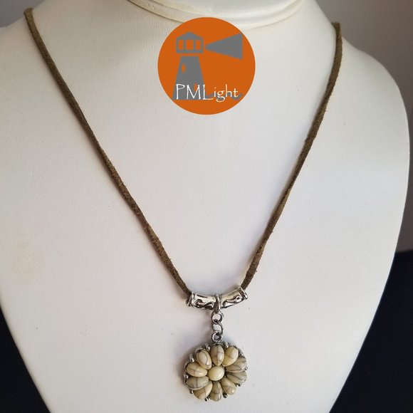 Flower Pendant on Cord Chain - Picture 2 of 9